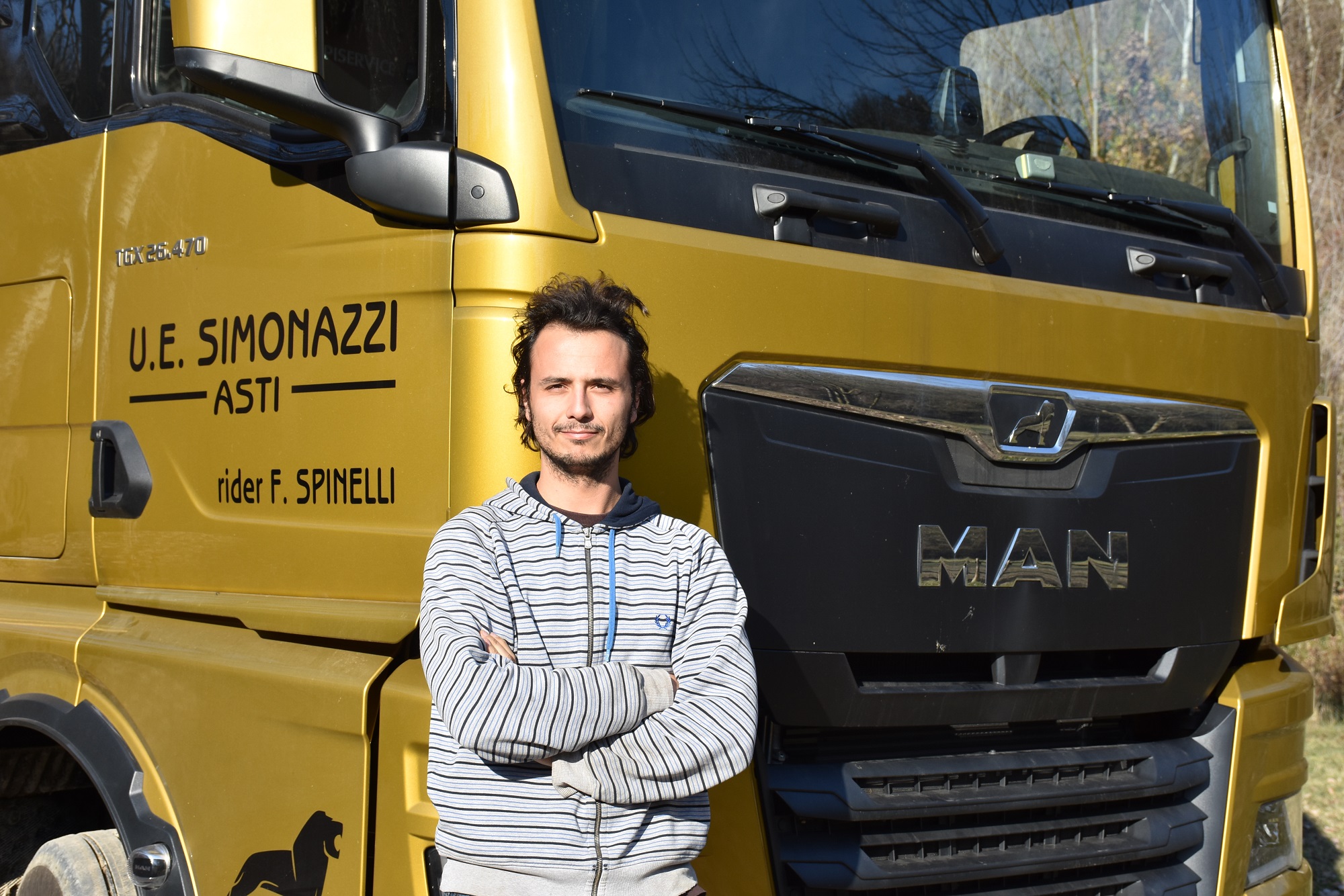 Un MAN TGX 26.470 6×2 per il trasporto cavalli da concorso Camion E Furgoni