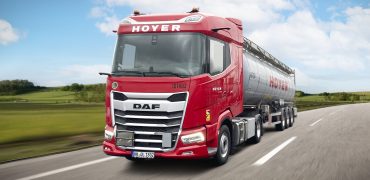 DAF-XG-tractors-for-global-liquid-products-transporter-HOYER