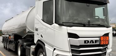 FT XD 450 con cisterna per trasporto carburanti